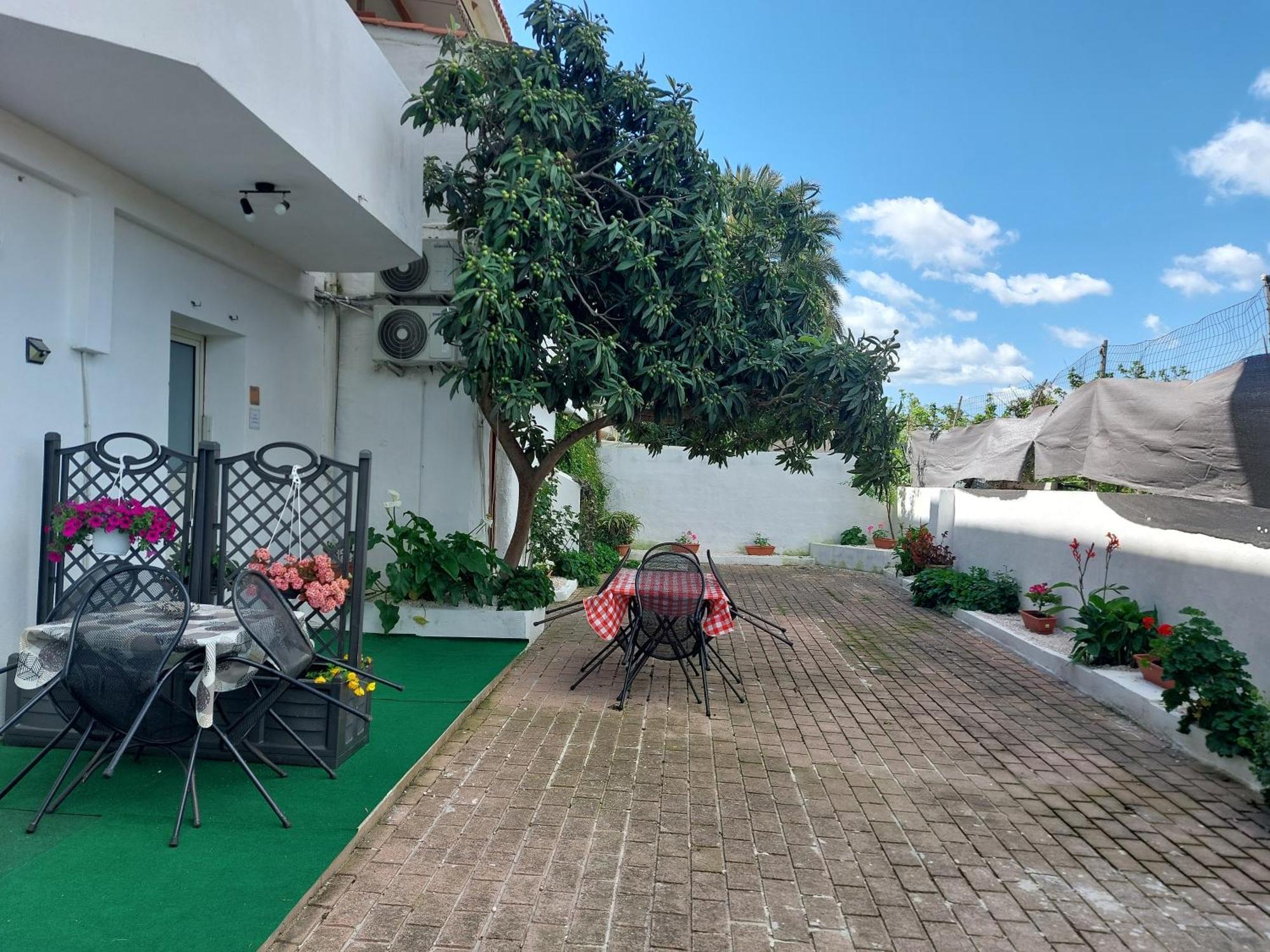 Casa Juanne Iun P2043 Apartman Galtellì Kültér fotó